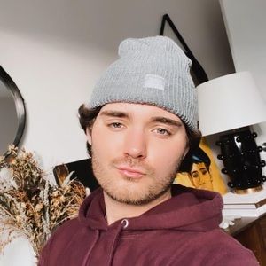 Meet your Posher, Josh